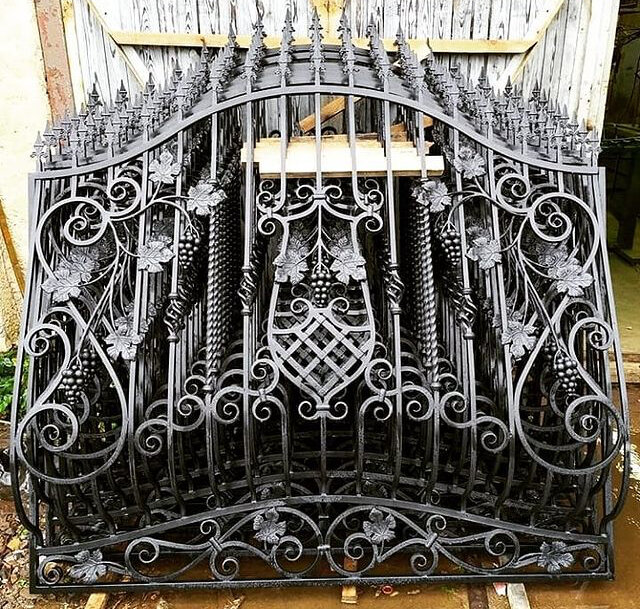 Изготовление кованых заборов