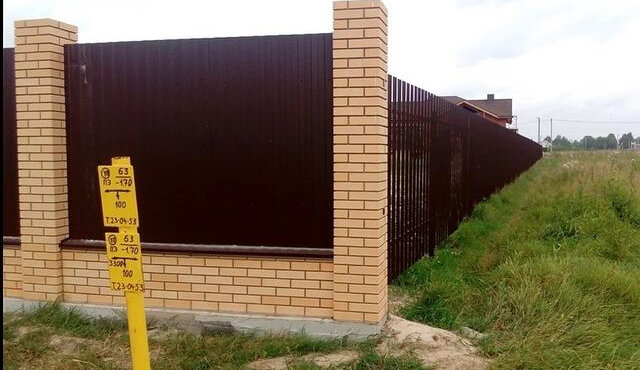 Строительство кирпичного забора