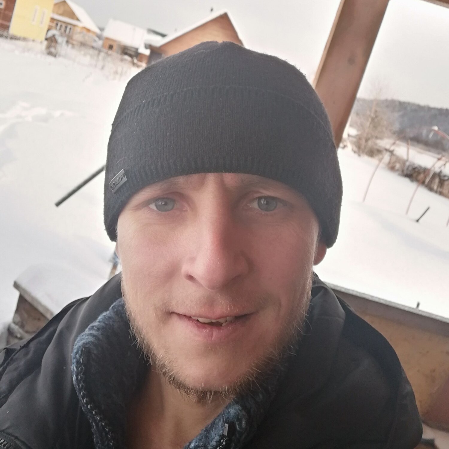 Юрий Волов