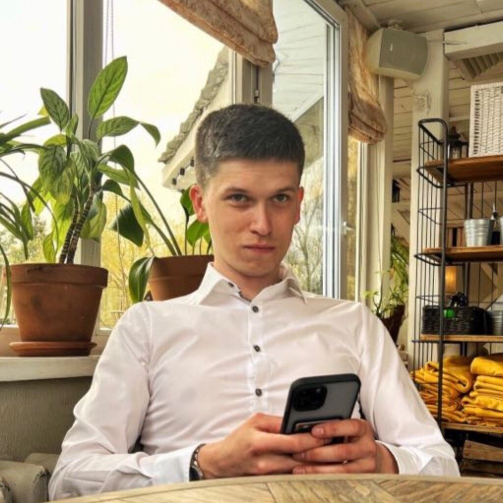 Антон Азанов