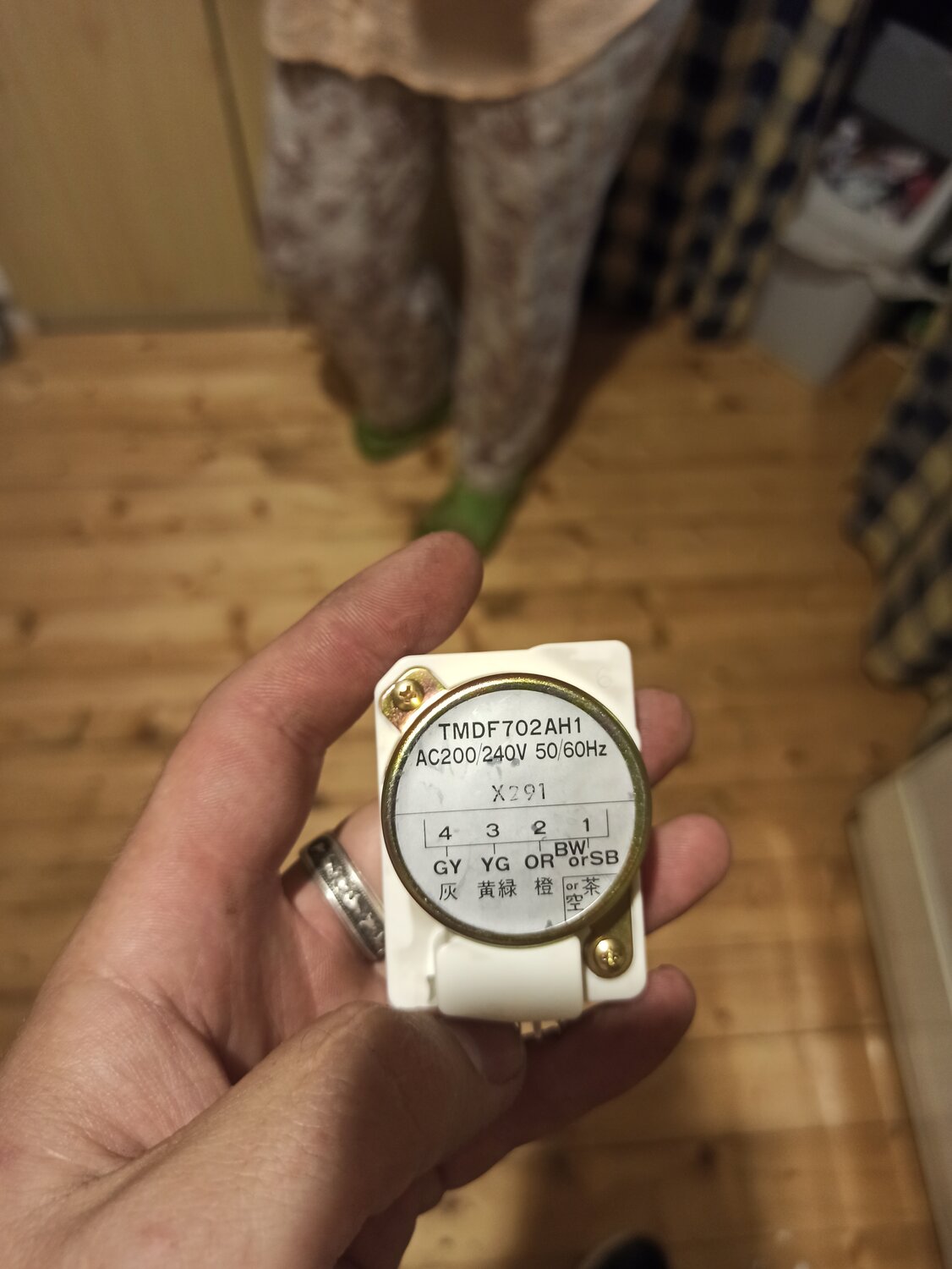 таймер оттайки tmdf704ed1 характеристики, таймер оттайки tmdj702ac1 аналог, таймер, tmdf0804nt2 таймер оттайки для холодильника hitachi, таймер nd0804m2pr sharp