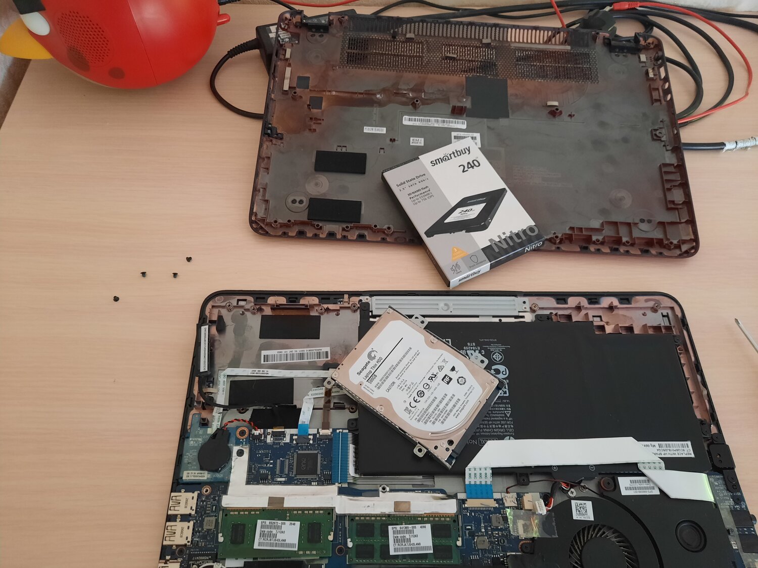 видеокарта ноутбука pavilion g6, ноутбук, компьютерная техника, hp envy disassembly, разобранный ноутбук
