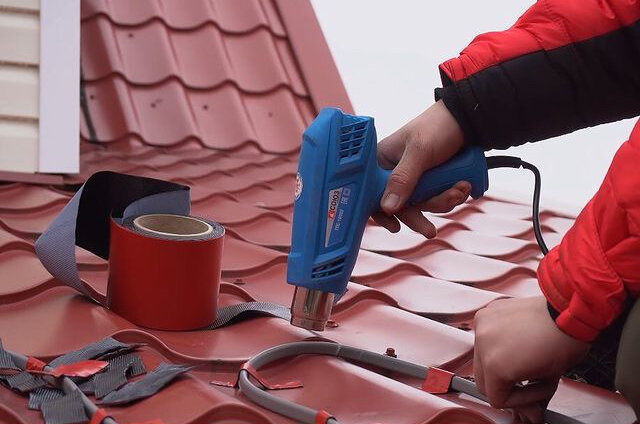 Монтаж обогрева кровли