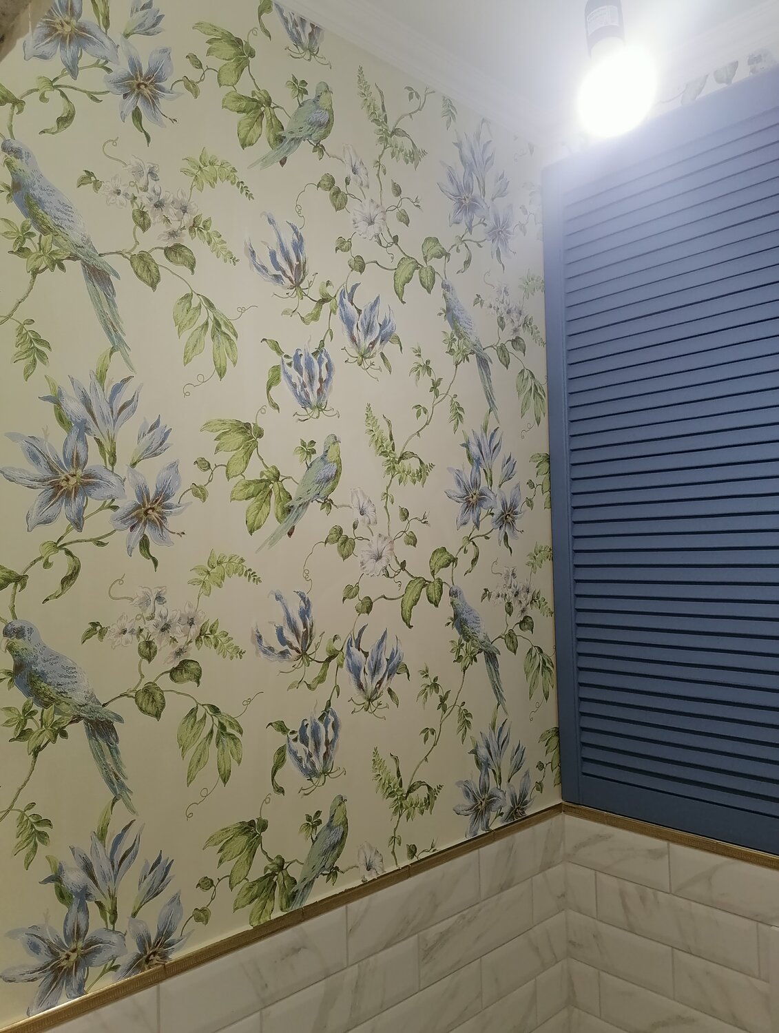 Дизайн поклейки обоев на потолок - 94 фото