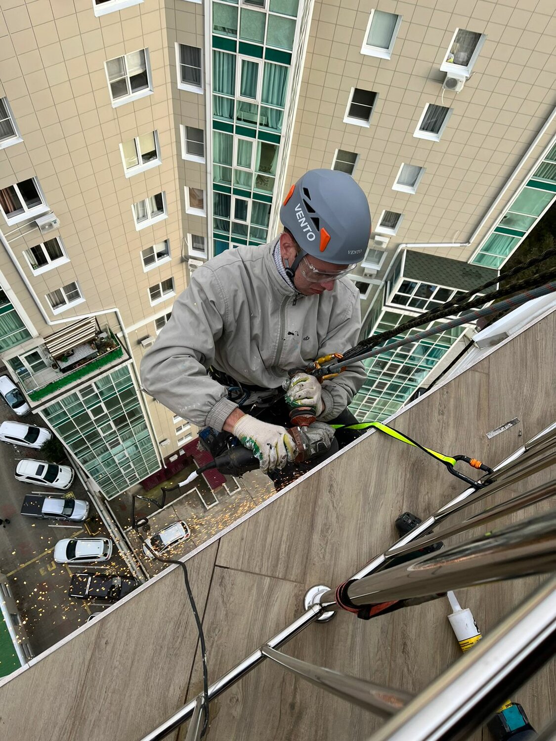 промышленный альпинист, промышленный альпинизм, высотные работы, промальп, промышленный альпинизм москва сити