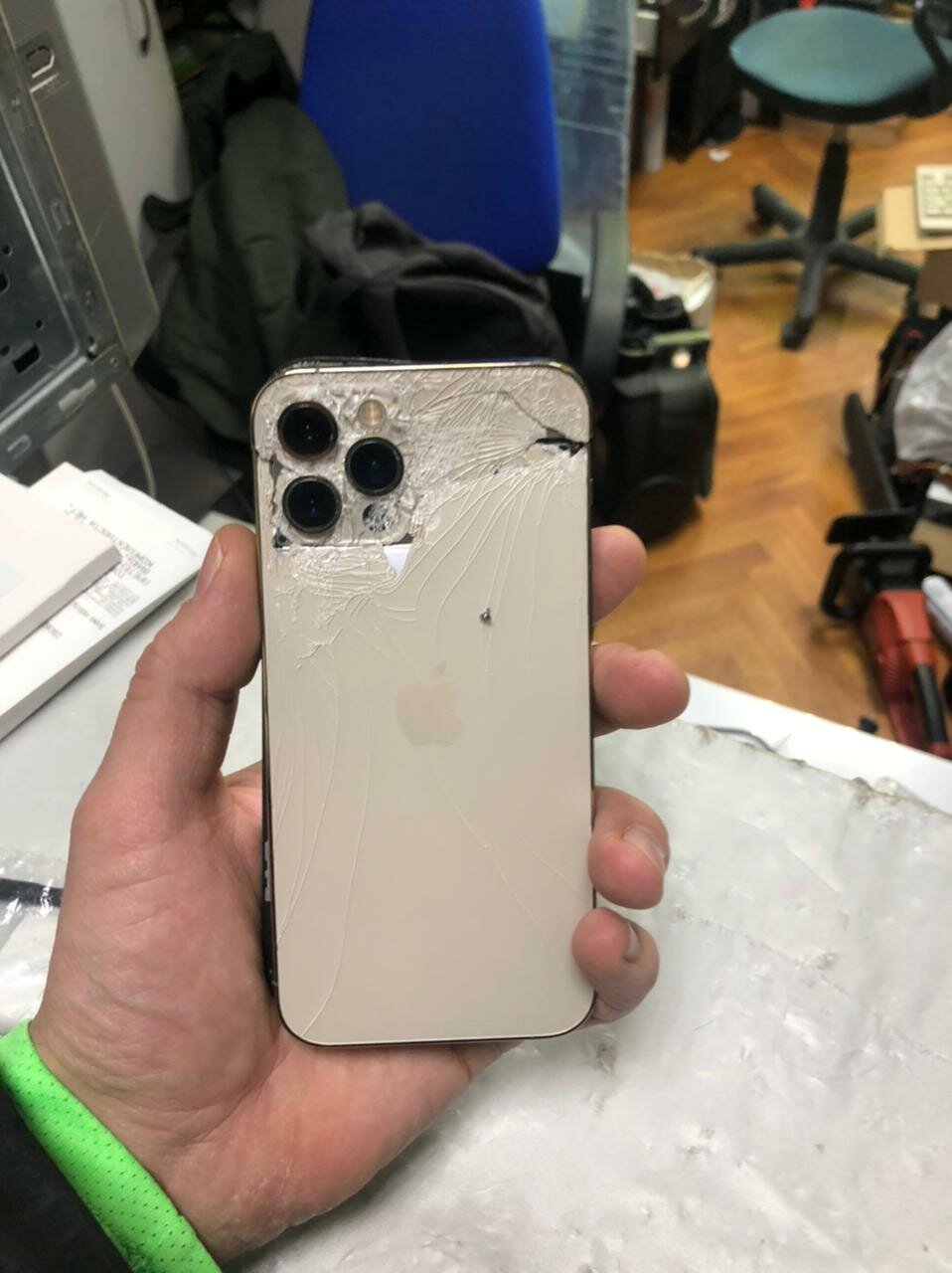 iphone 11 pro max, айфон 13 про макс, iphone 11 pro max 256gb красный, iphone 11 pro silver, камера смартфона