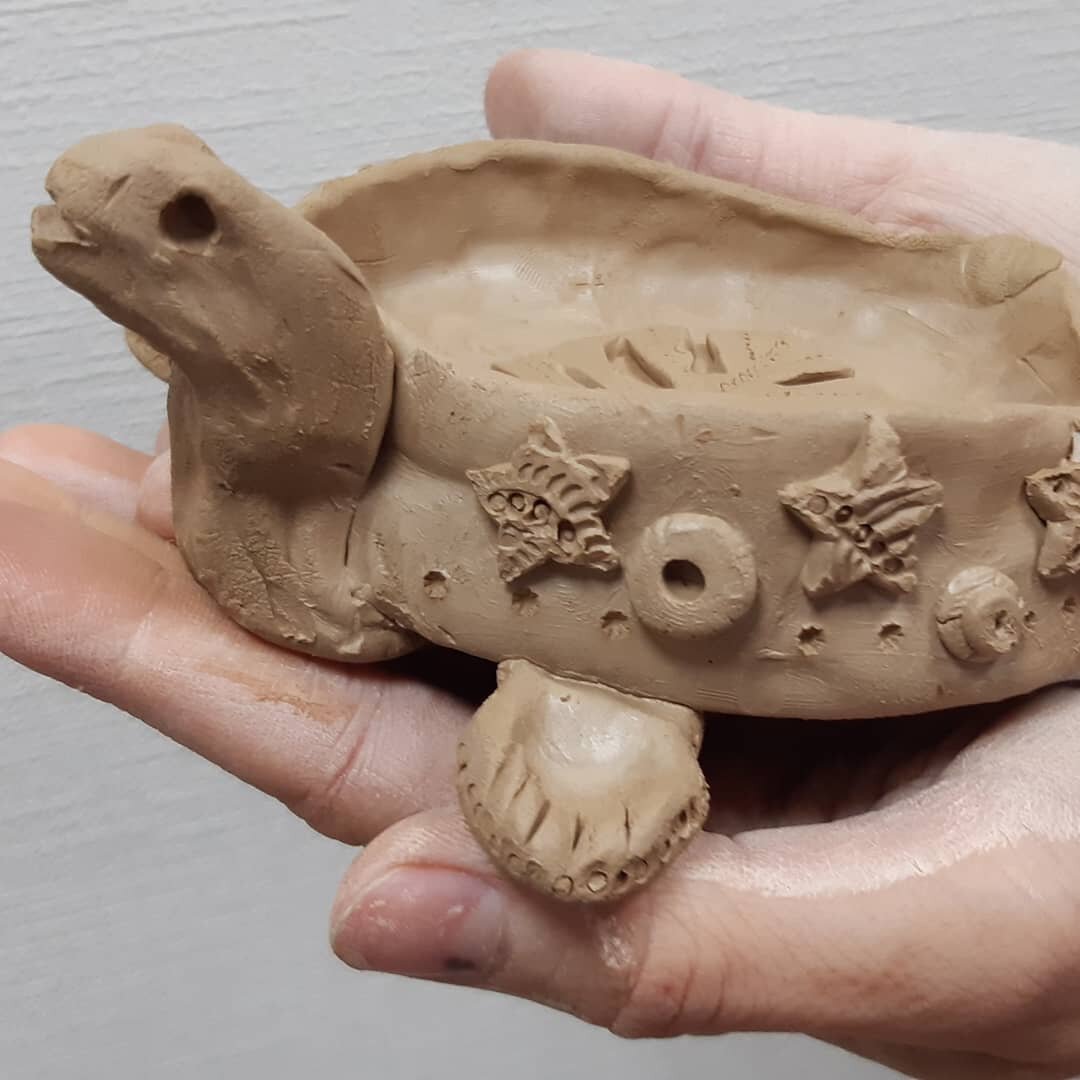 лепка из керамической глины для детей, свистульки из глины находки, лепка из глины для детей, лепка из глины, окарина из глины