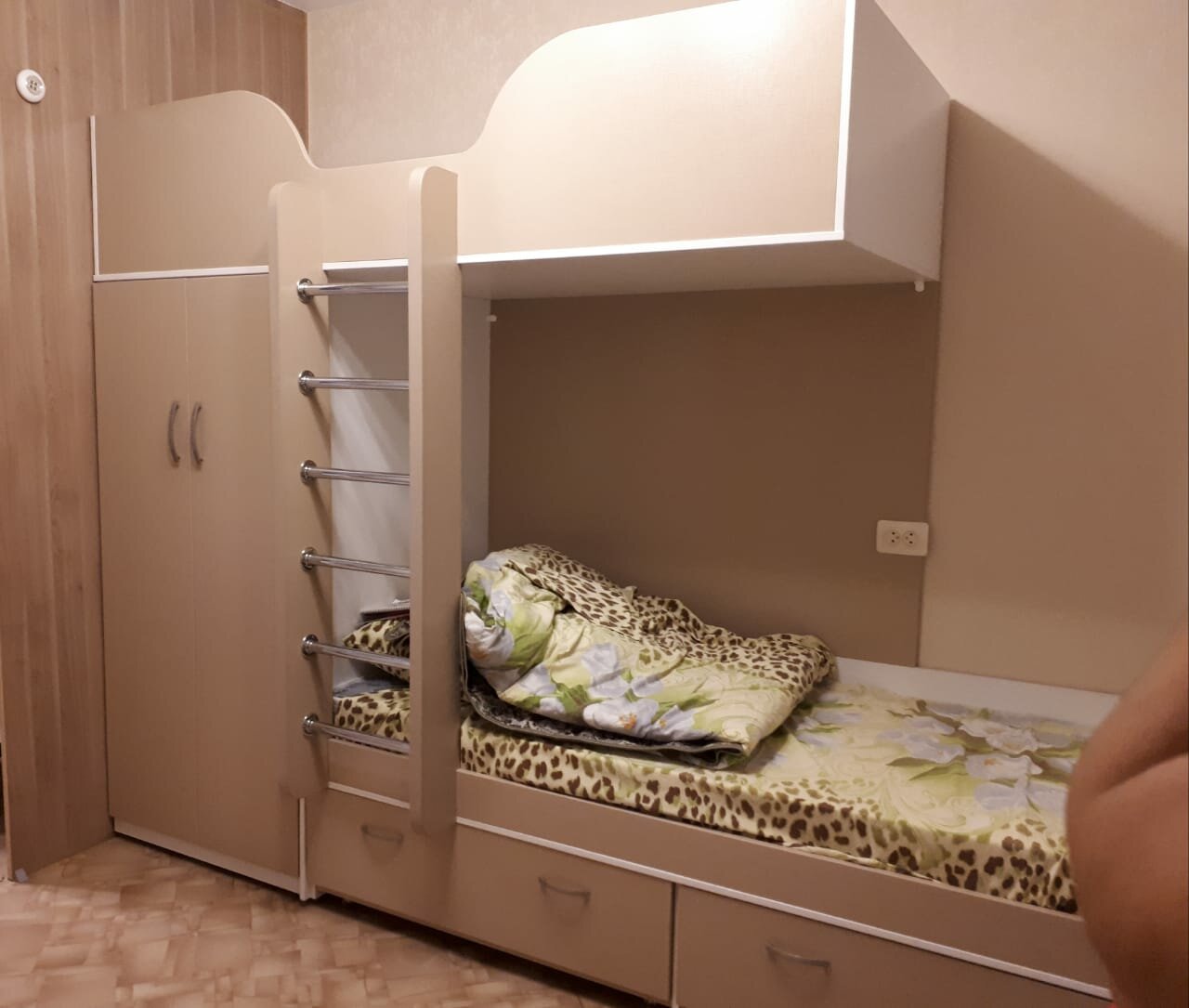 двухъярусная кровать детская, двухъярусная кровать со шкафом, двухъярусная кровать на заказ, двухъярусная кровать, двухъярусная кровать с шифоньером