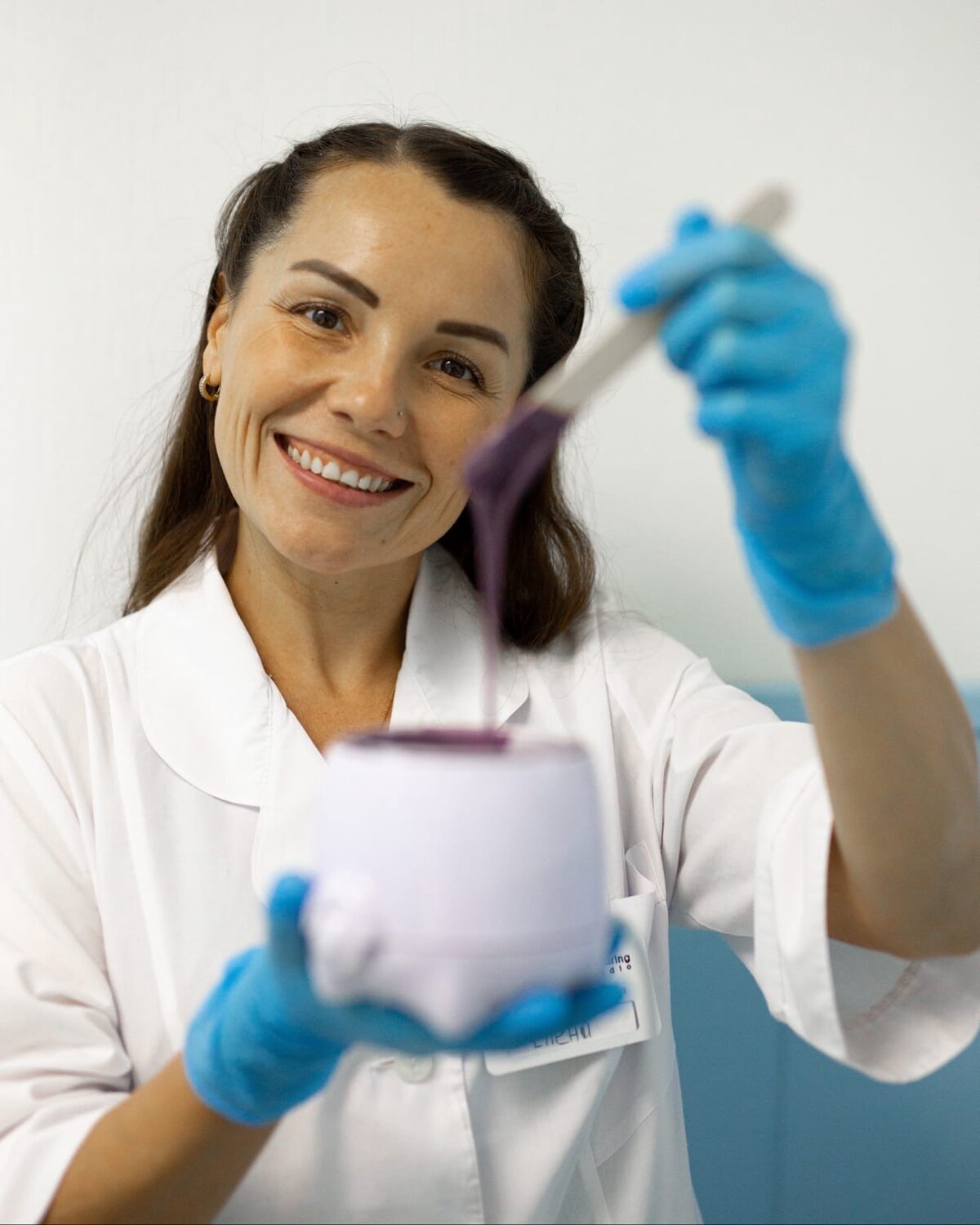 dentist, женщина, дантист, receiving dental care, kosamtu female dentist in purple gloves