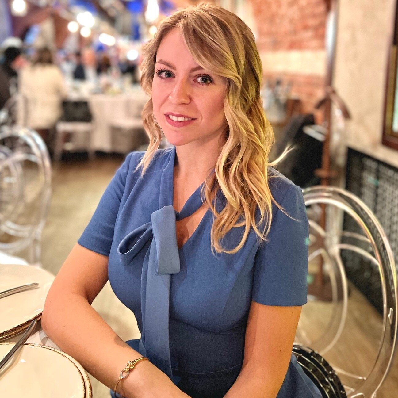 Анастасия Б. - Разное, Переводчики, Гонконг (Сянган) на Яндекс Услуги