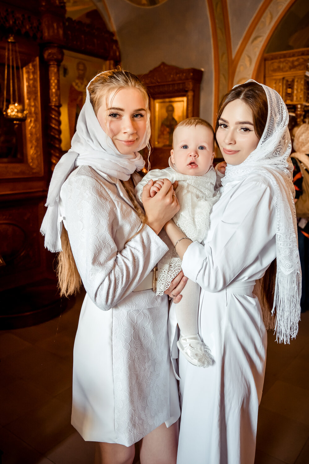 крестины, крещение ребенка, платье для крестной мамы на крестины, фотосъемка крестин, наряд для крестной мамы на крещение