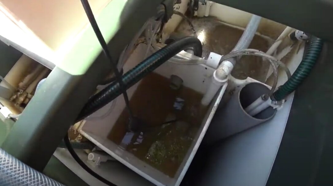 откачать ил из септика, устройство септика топас, топас 5 выводной патрубок принудительной откачки, мамут насос септик топаз, обслуживание септика