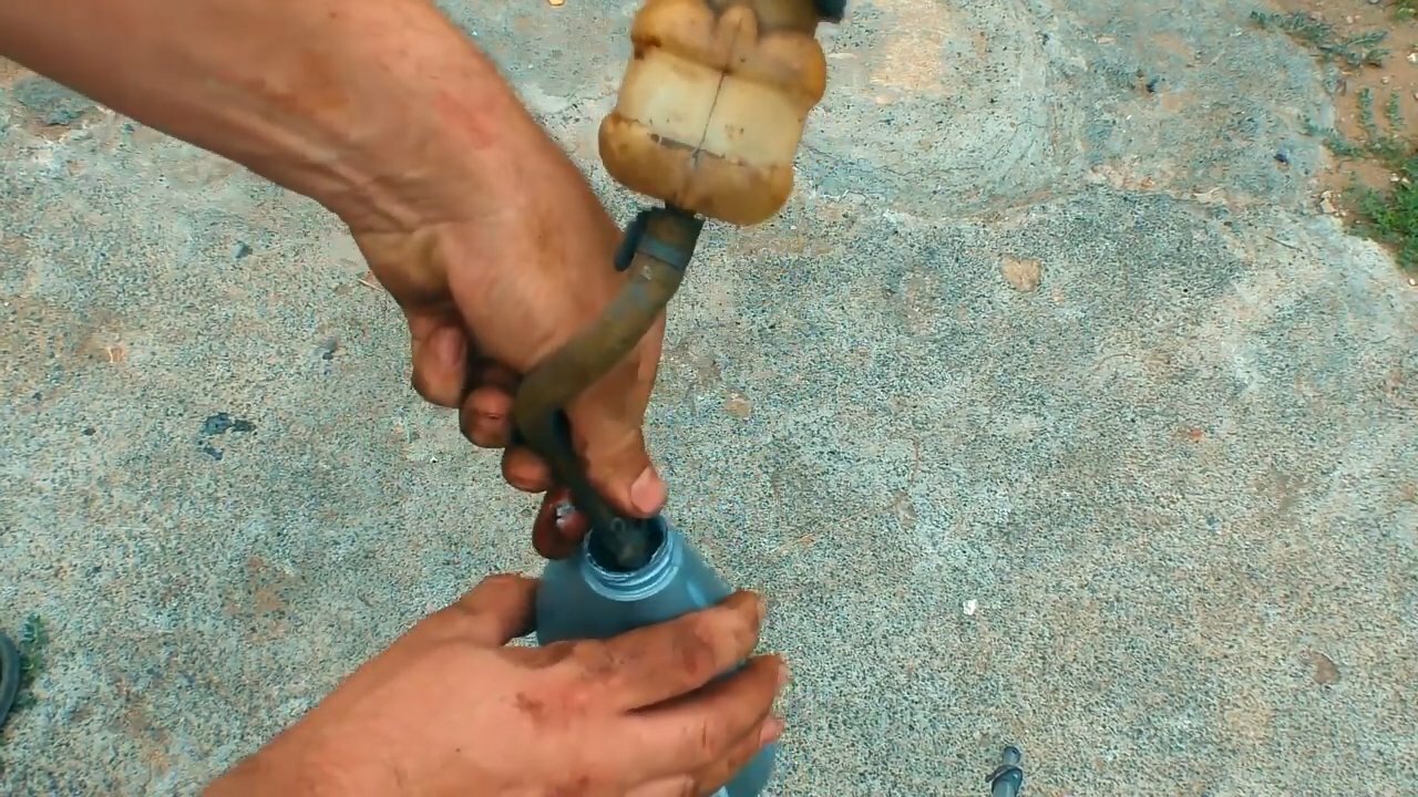 Замена главного цилиндра сцепления
