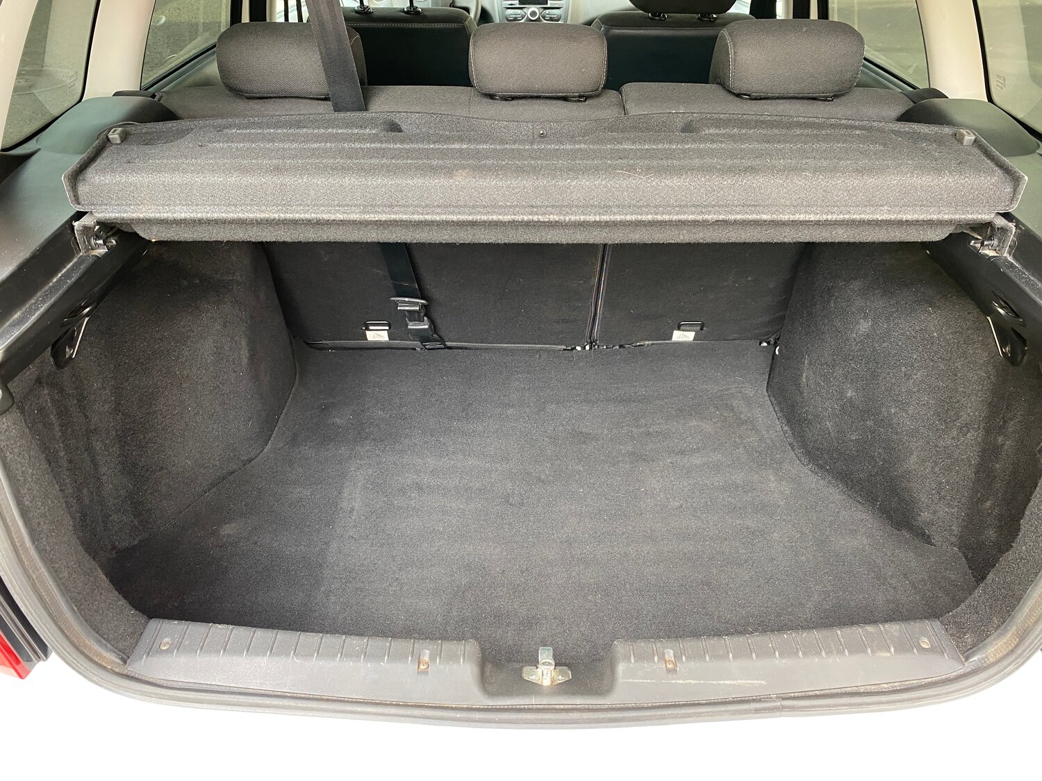 volkswagen polo 2007 хэтчбек багажник, skoda fabia 2010 хэтчбек багажник, багажник ваз 2111, toyota avalon 1 поколение багажник, лагуна 2 хэтчбек багажник