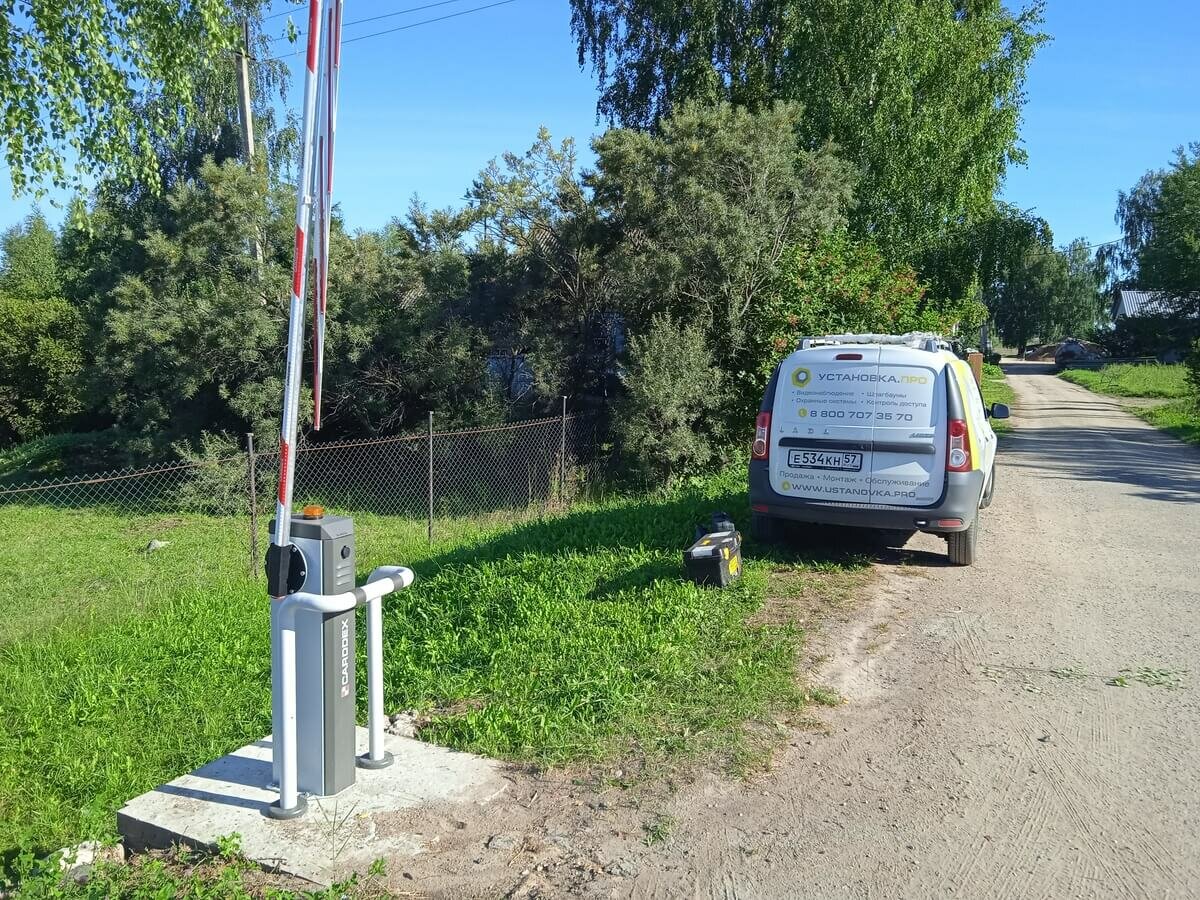 автомобиль, автоматический шлагбаум, установка шлагбаума, шлагбаум планерная 12, машина шлагбаум