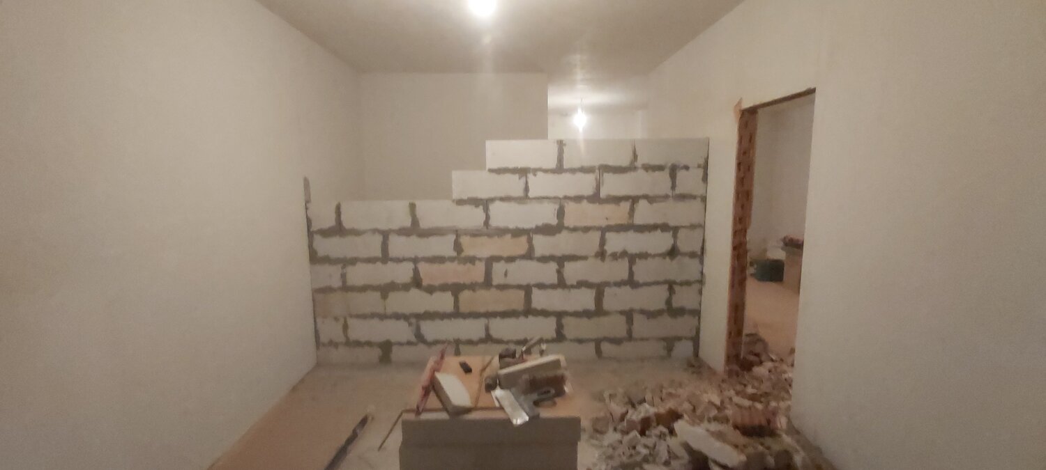 перегородка из пеноблоков, перегородки из газобетона, квартиры, ремонт, кладка перегородок