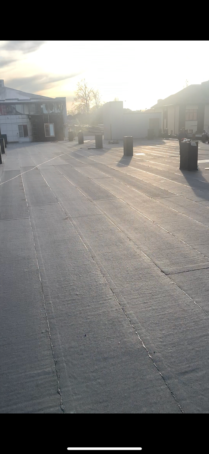 кровля, покрытие кровли, на крыше дома, покрытие крыши, ремонт кровли
