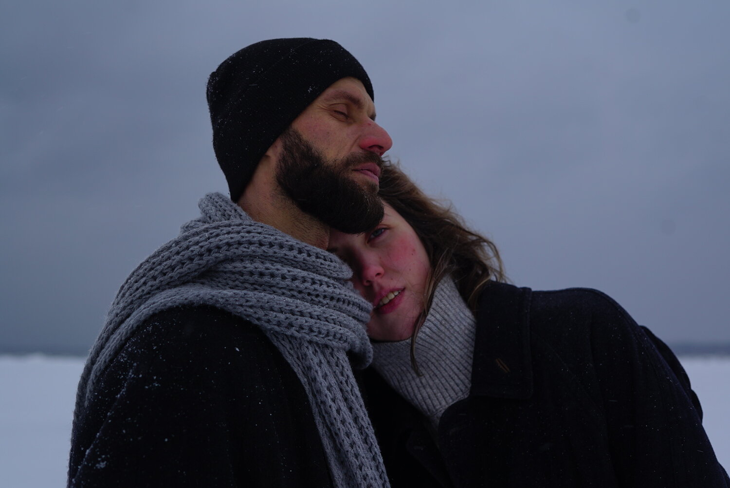 мужчина, монро 2009, лучик сериал 2017, парень, пара