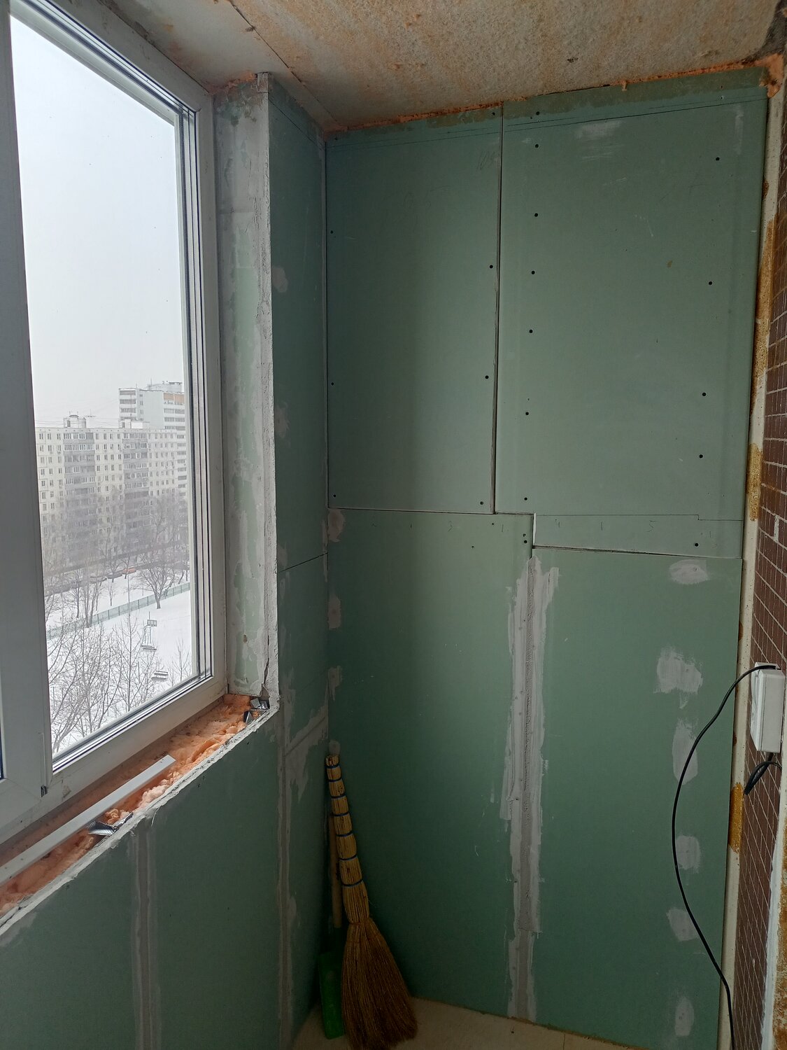 отделка балкона гипсокартоном, обшивка балкона гипсокартоном, гипсокартон на неотапливаемом балконе, утепление балкона изнутри, утепление лоджии