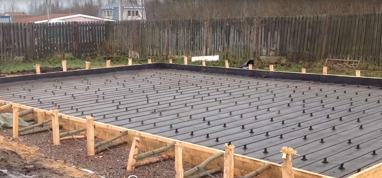 монолитный фундамент для частного, монолитный плитный фундамент, монолитный фундамент, монолитная плита фундамента, опалубка doka фундаментная плита