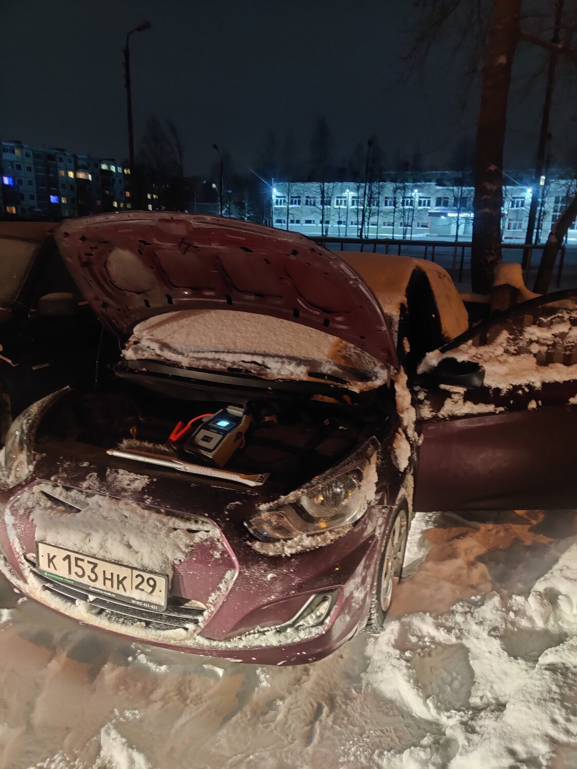 hyundai solaris 2018, hyundai улетел в кювет мурманск, автомобиль, авто, hyundai solaris