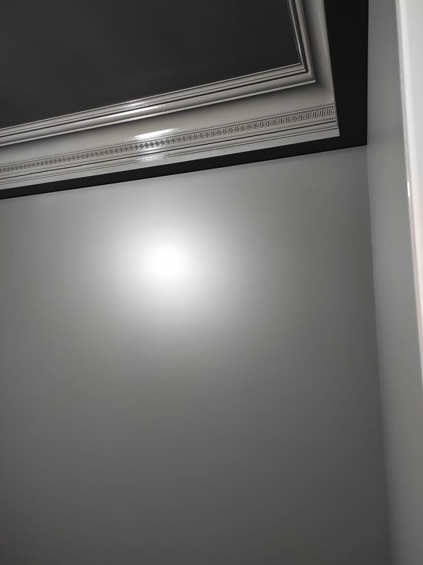 потолочный плинтус из полиуретана, галтели потолочные, потолочный плинтус, гибкий потолочный плинтус, декоративный карниз