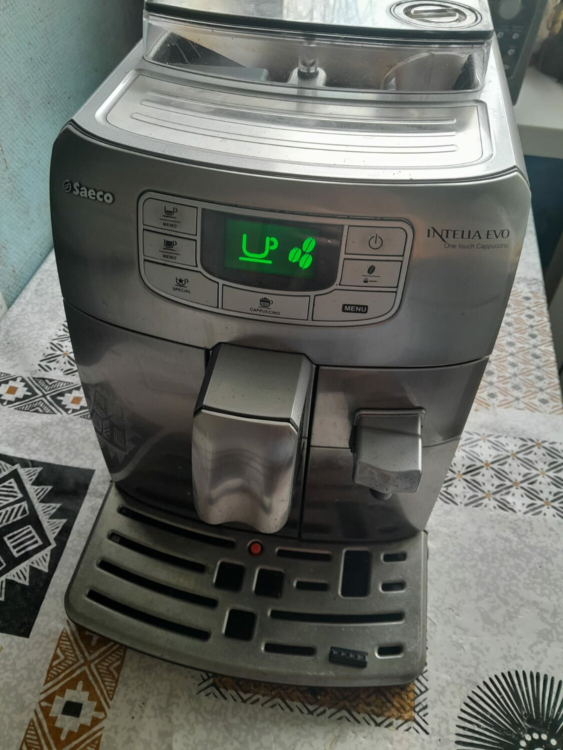 кофемашина saeco, кофемашина saeco intelia, кофемашина philips saeco, saeco, кофемашина philips