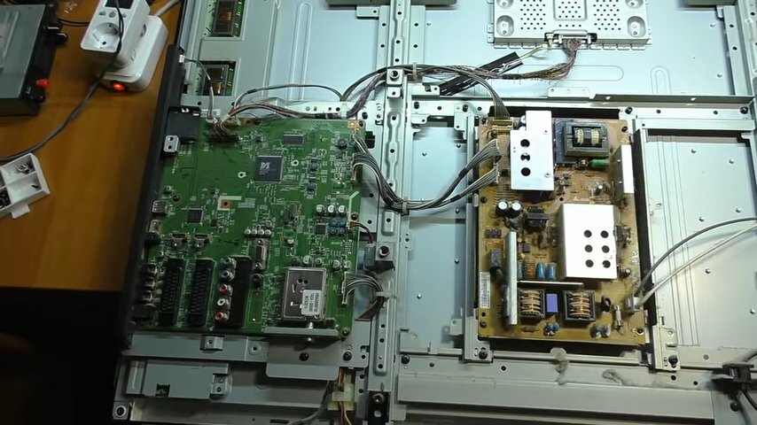 lg 32lf2510, lg 32le3300, lg 32lg7000, тошиба 32av605pr, техника