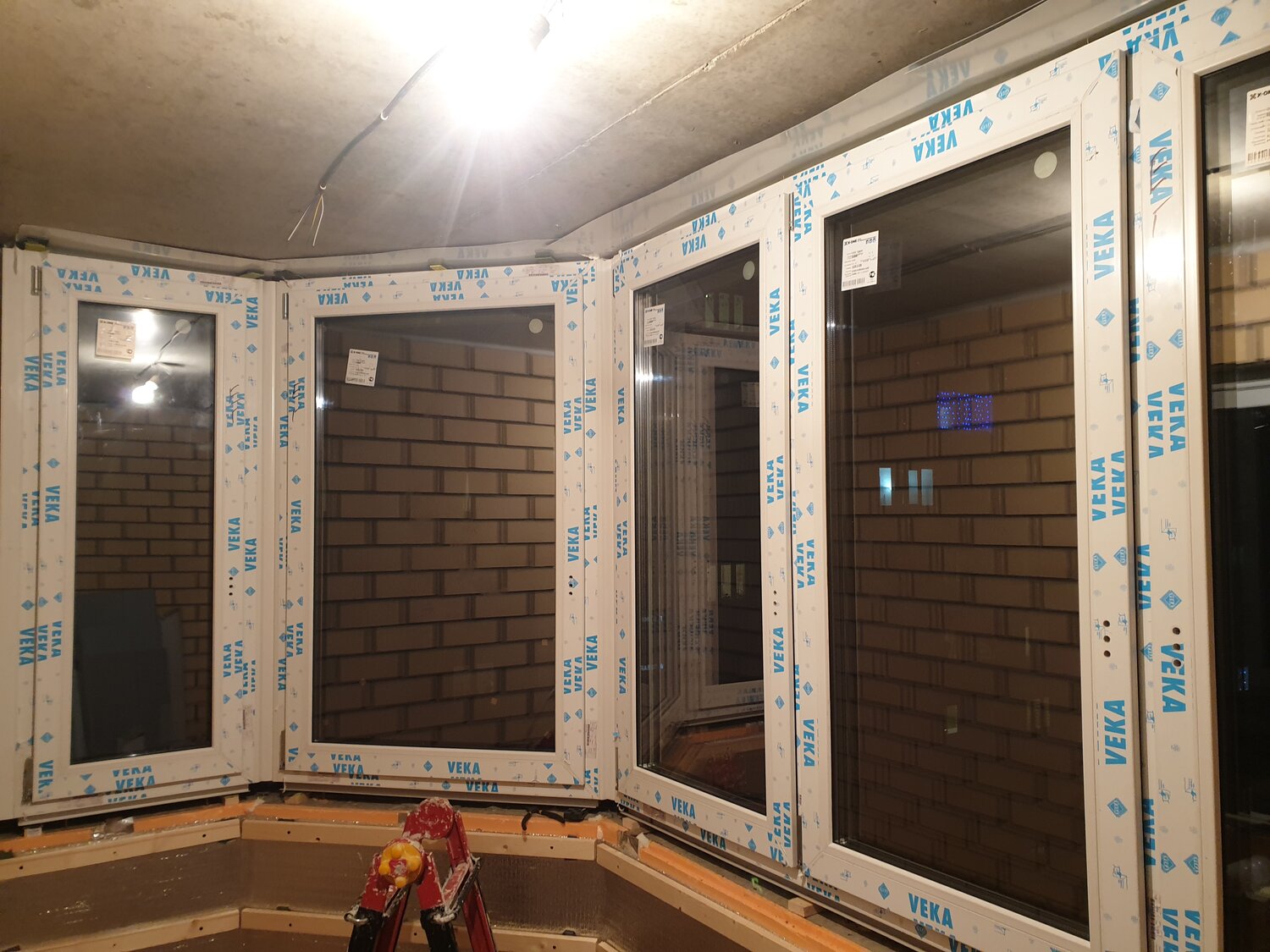 окна, пластиковое окно, окна veka в интерьере, фирменный монтаж окон века откосы, пластиковые окна veka