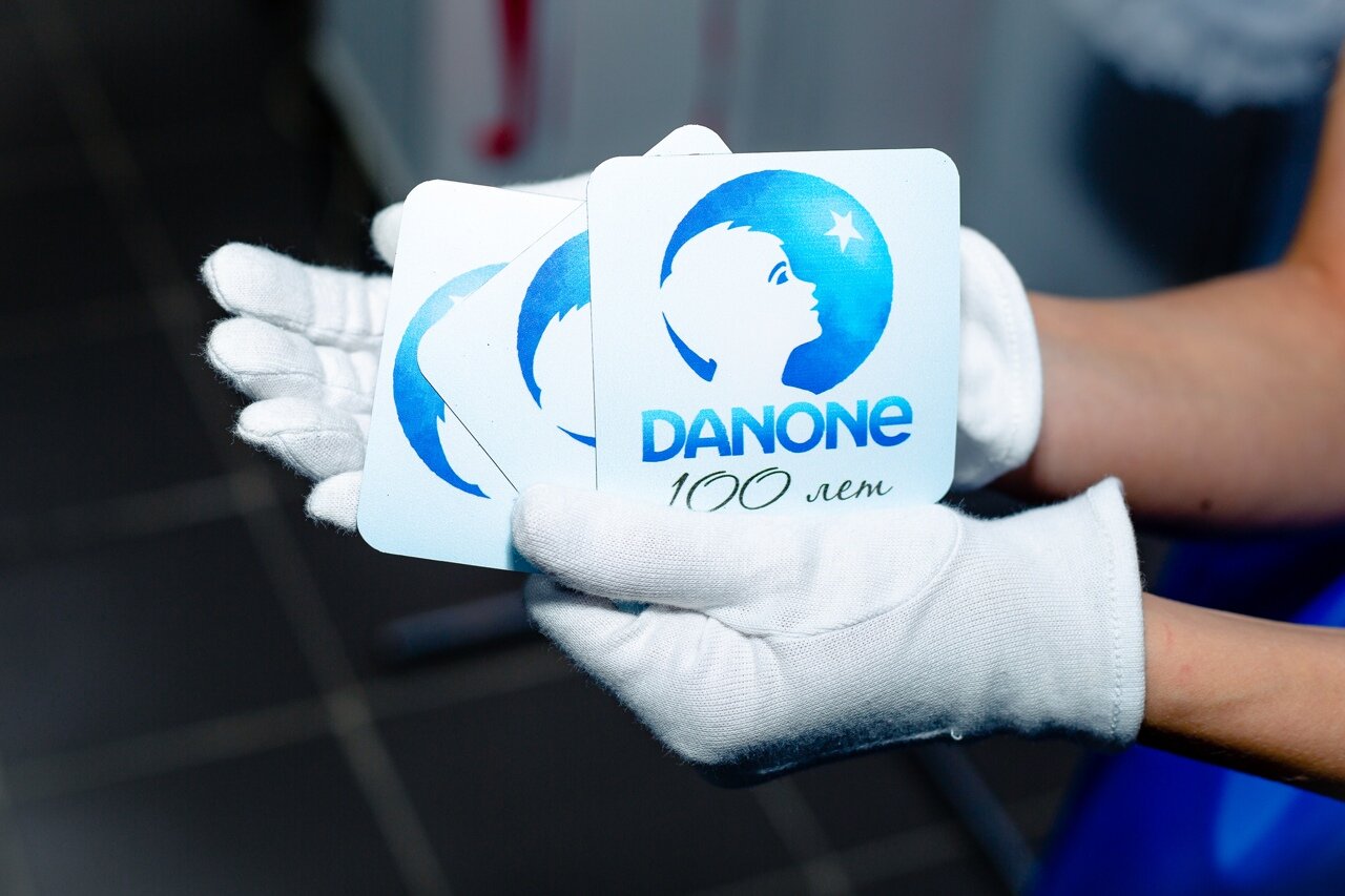 danone, данон, перчатки, перчатки белые, данон логотип
