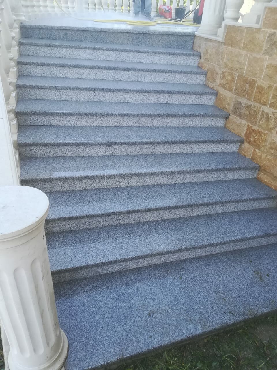 Монтаж гранитных ступеней на бетонную лестницу - 96 фото