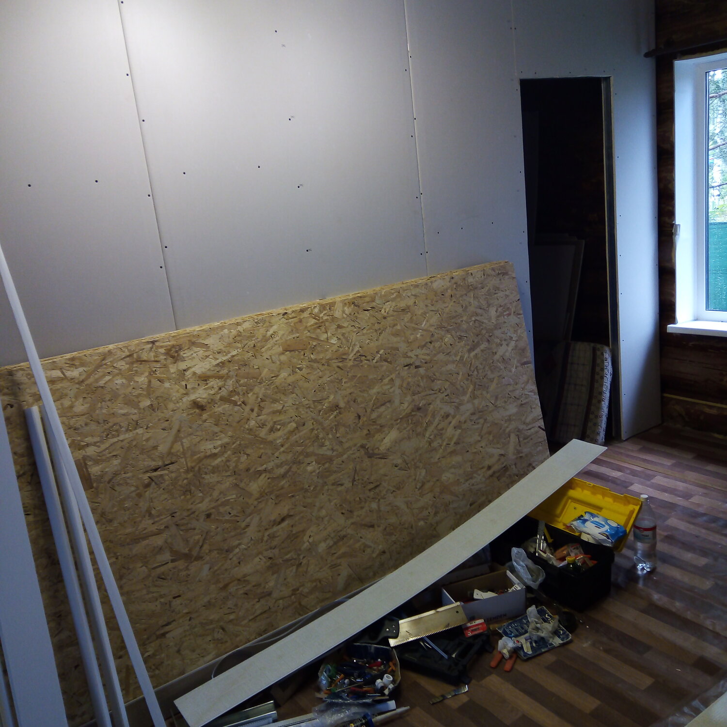 внутренняя отделка осп плитами, осб, осп, осп декоративная отделка, осб 18