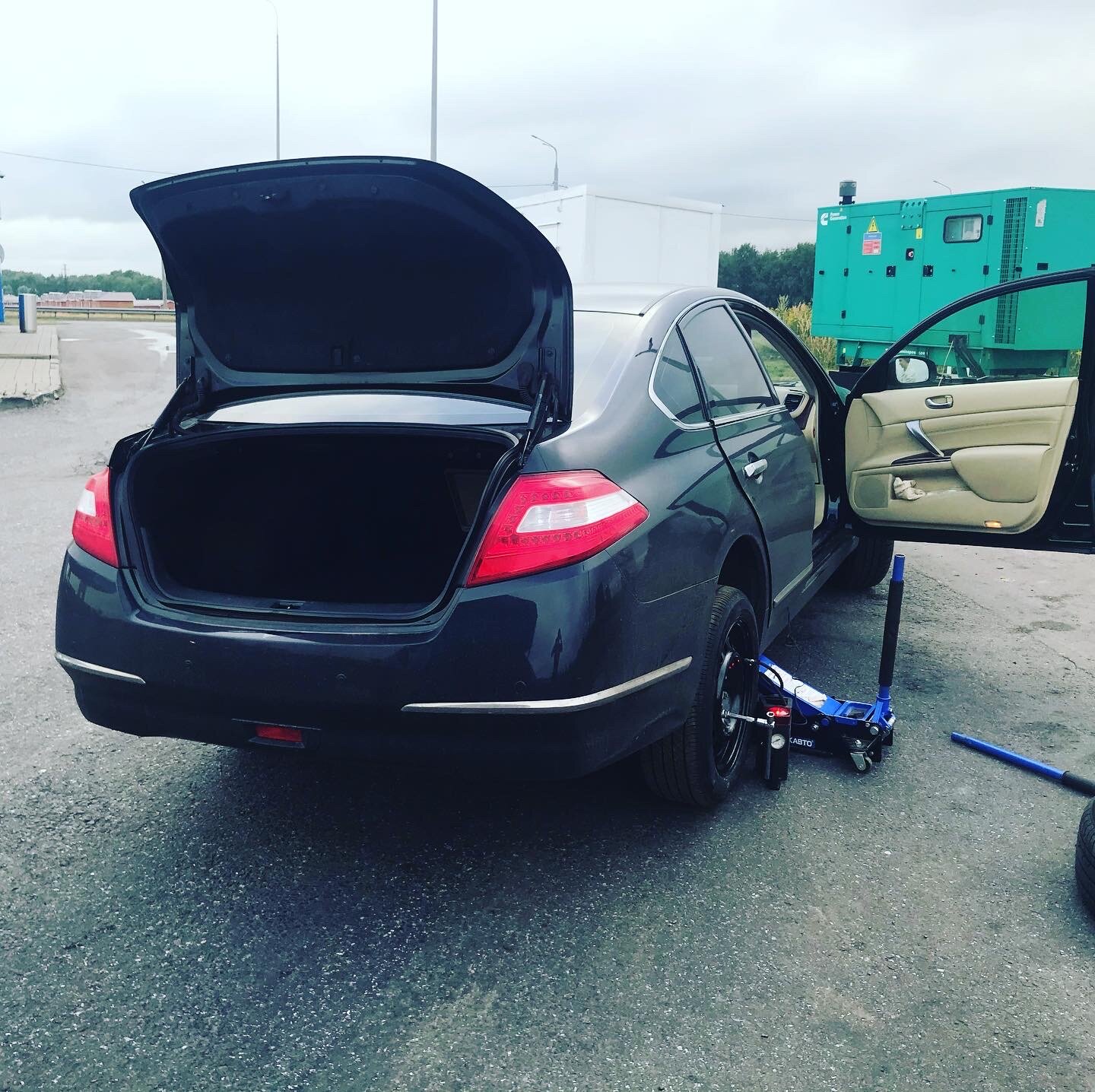авто, автомобиль, машин, mercedes-benz, faw v5 2013 багажник