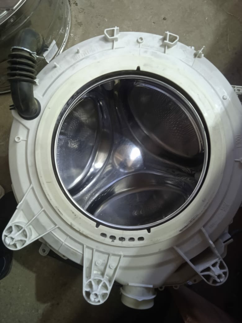 бак стиральной машины хотпоинт аристон arsf 100, бак стиральной машины indesit 7кг, бак стиральной машины 148026340, бак стиральной машины samsung s852, бак стиральной машины indesit wdn876wf