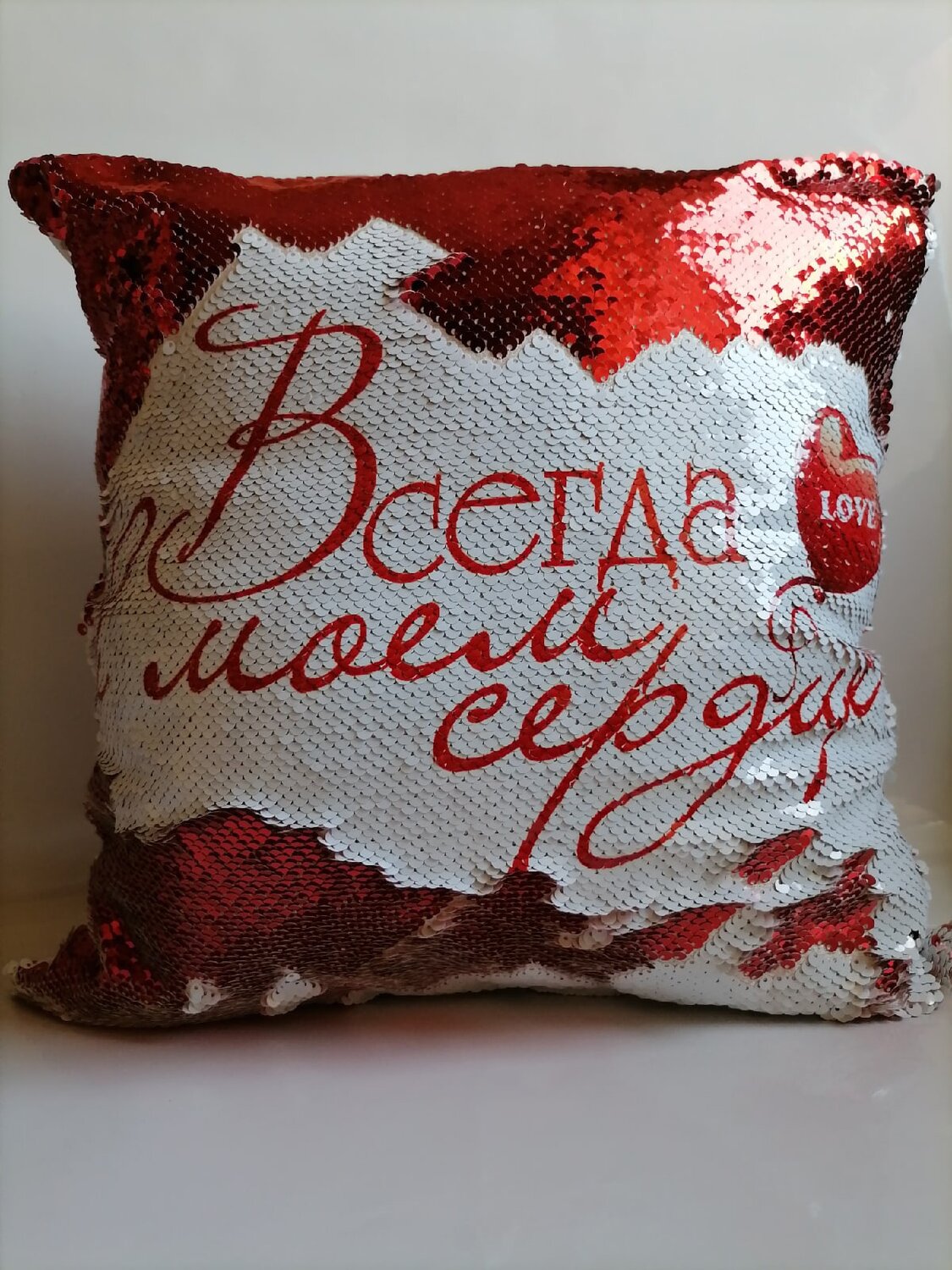 печать на подушках с пайетками, декоративные подушки, подушка, подушка с пайетками метрика, подушка с пайетками красная