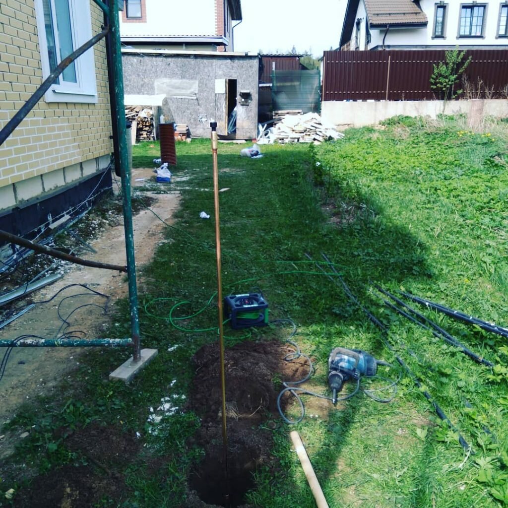 заземление, скважина на участке, на даче, водопровод на участке, участок
