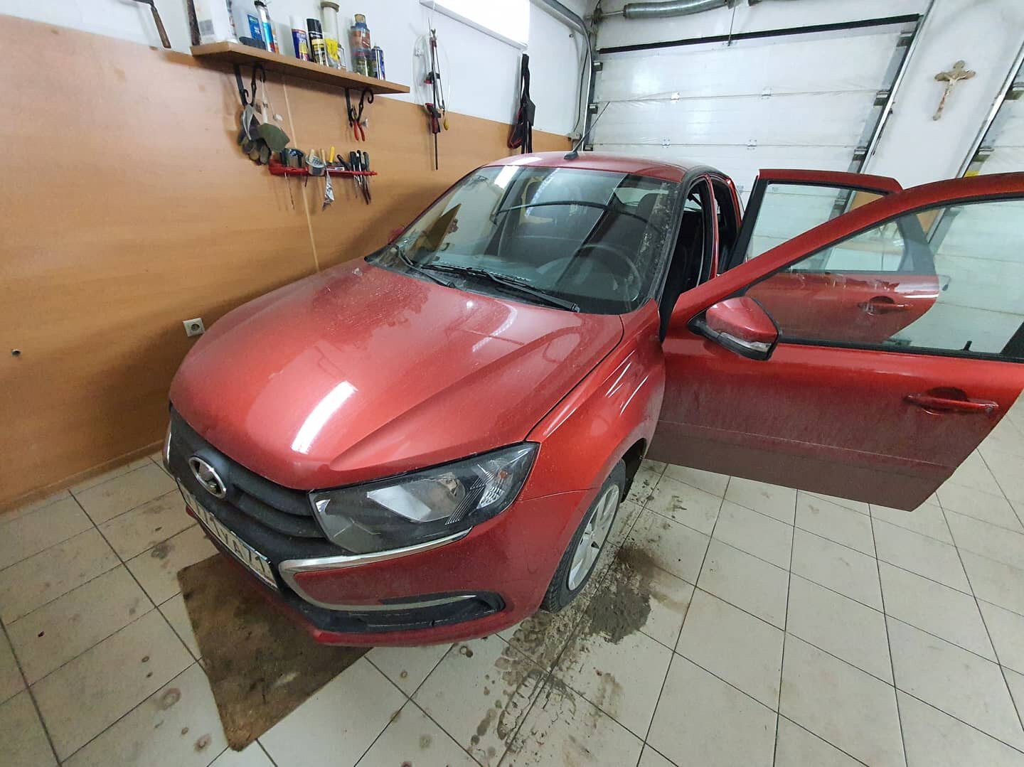 автомобиль, авто, красный сердолик 195 металлик, сердолик 195 веста, Audi A1