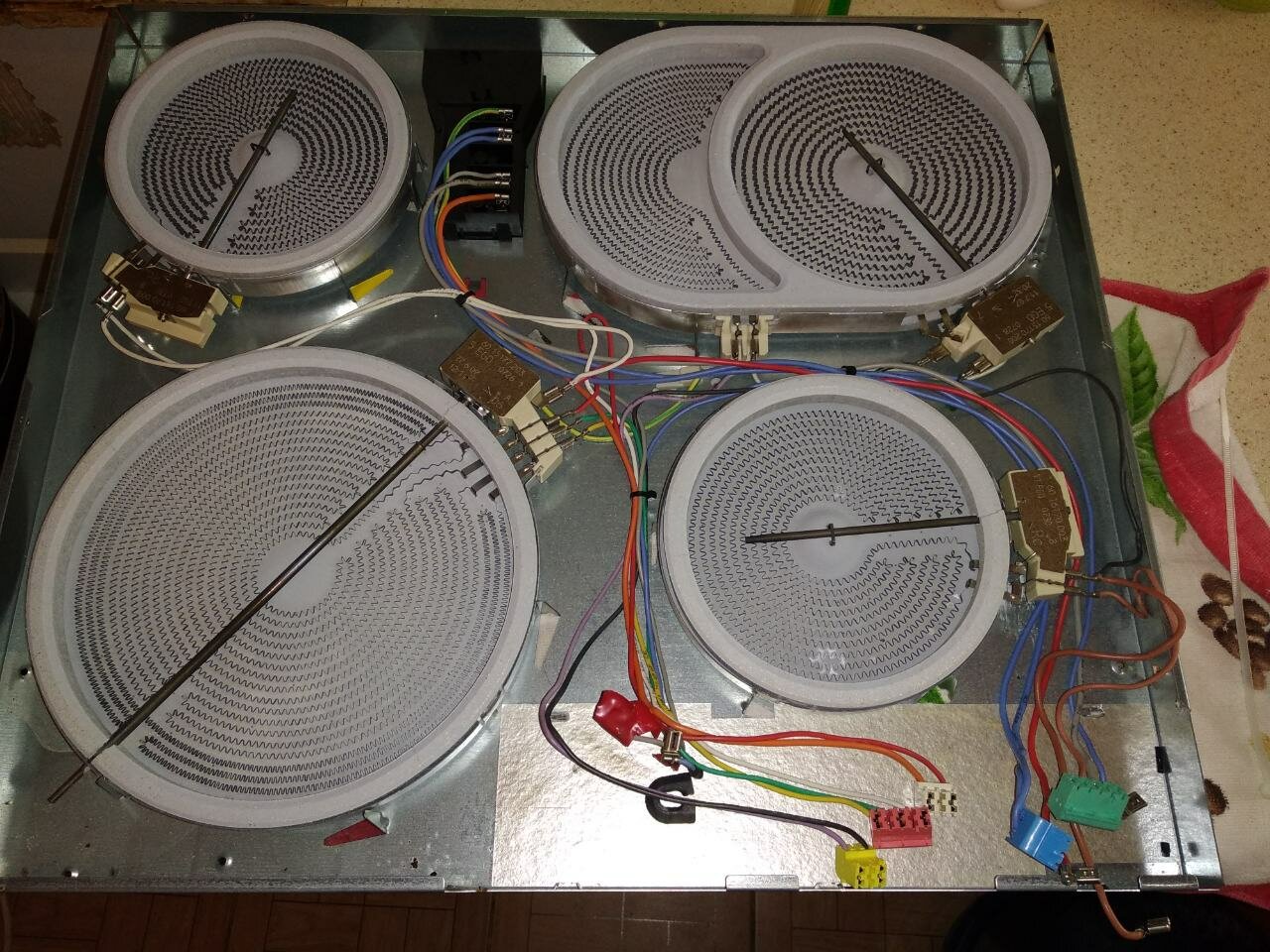 электрическая варочная панель electrolux ehs 68210 p, техника, electrolux ehs 60200x плата, блок управления варочной панели electrolux ehs 60200p, варочная панель