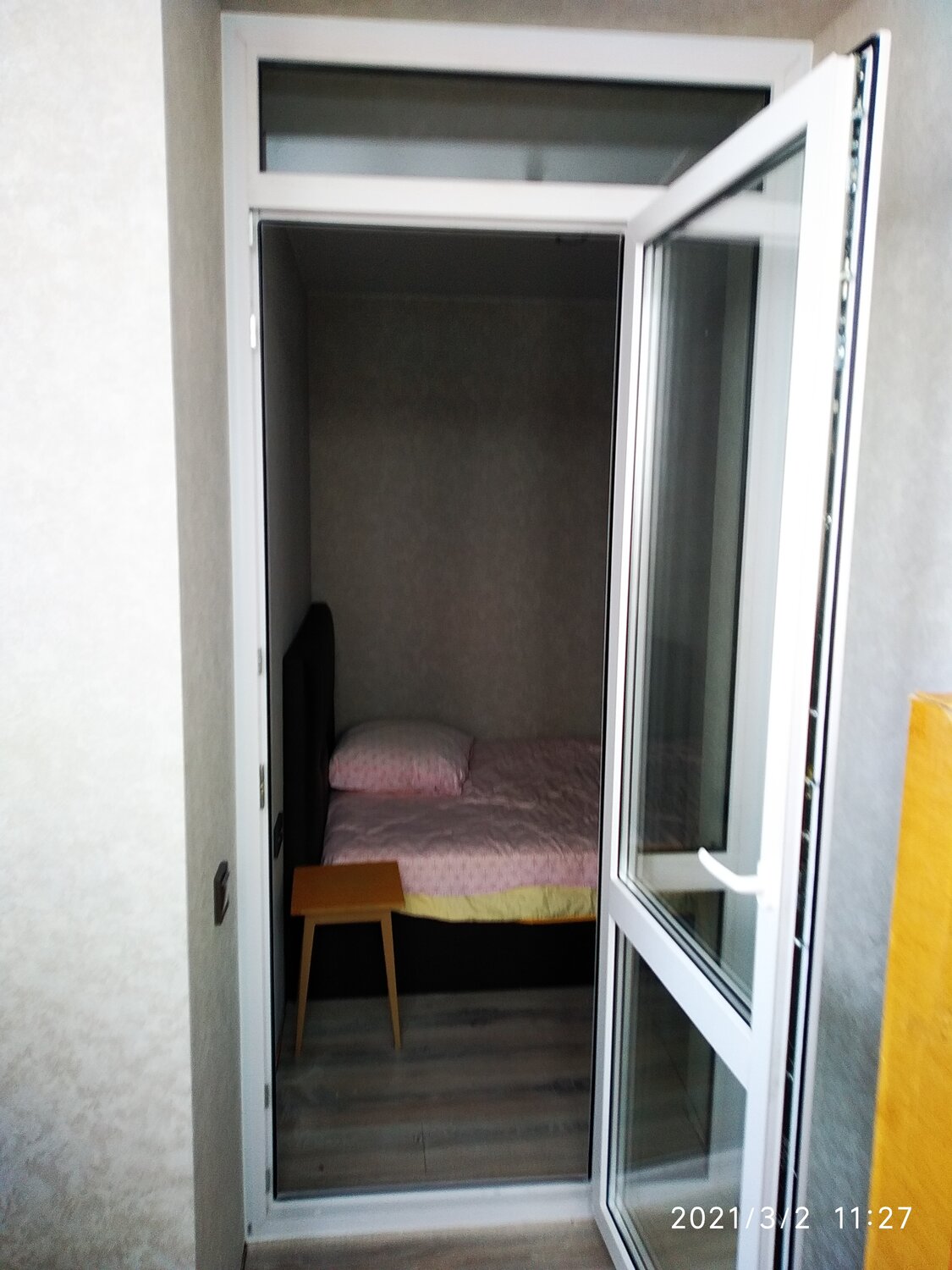 квартира, комната, опасная дверь на балкон, перепланировка кухни башня вулыха, раздвижные двери