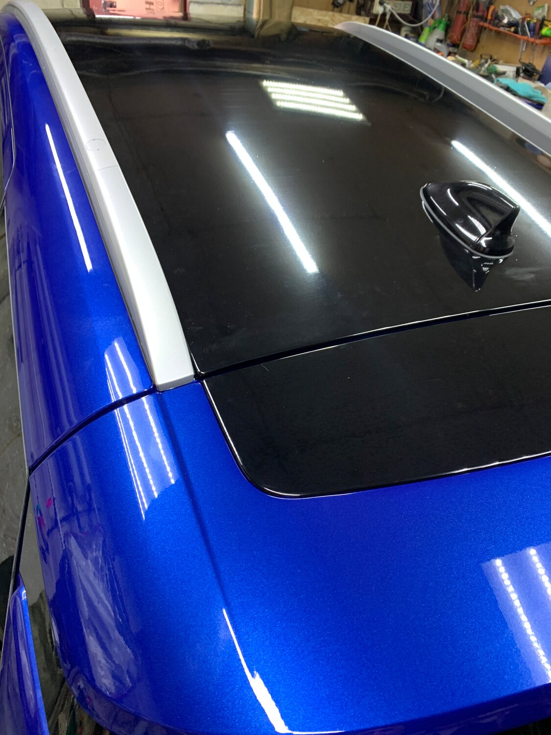 автомобиль, авто, тонирование авто, виниловая пленка, крыша автомобиля