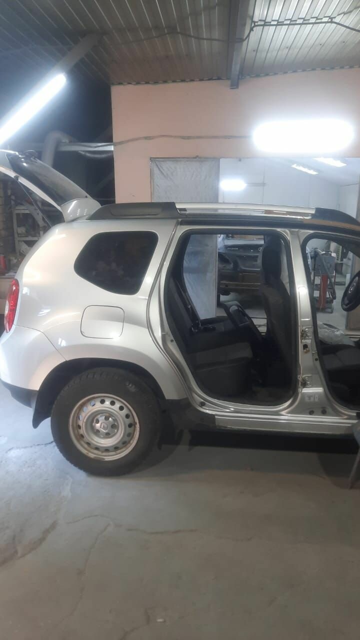 renault duster, рено дастер 2000, авто, рено дастер 1.6 передний привод, Nissan Terrano III