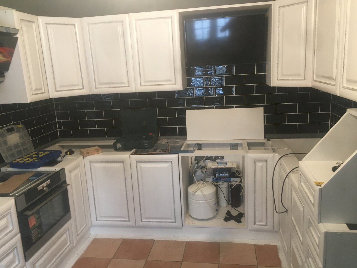 кухонный гарнитур, кухня, дизайн кухни, кухня аликанте зов, кухня эмилия угловая