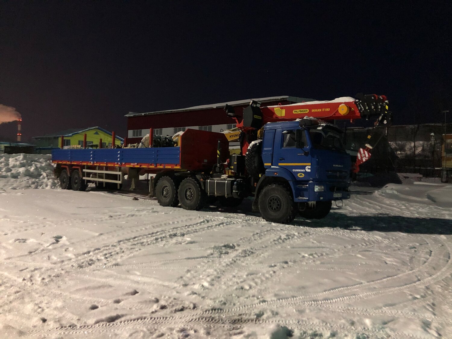 камаз 43118 с кму ит 200, камаз галичанин кму-150 43118-3027-50, манипулятор вездеход маз, автокран либхер 80 тонн, спецтехника