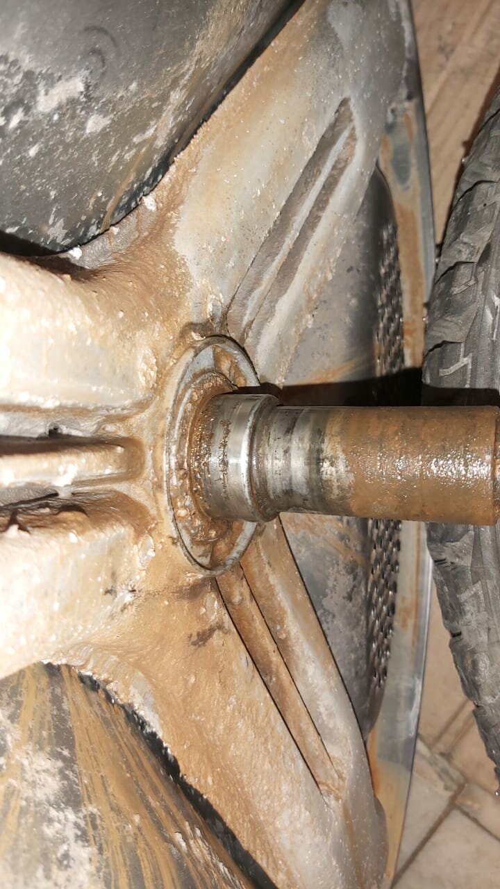 сайлентблоки задней балки ваз 2115, болты сайлентблоков задней балки ауди с4, сайлентблок заднего рычага бмв е34, сайлентблоки задней балки хонда срв рд1, сайлентблок задней балки