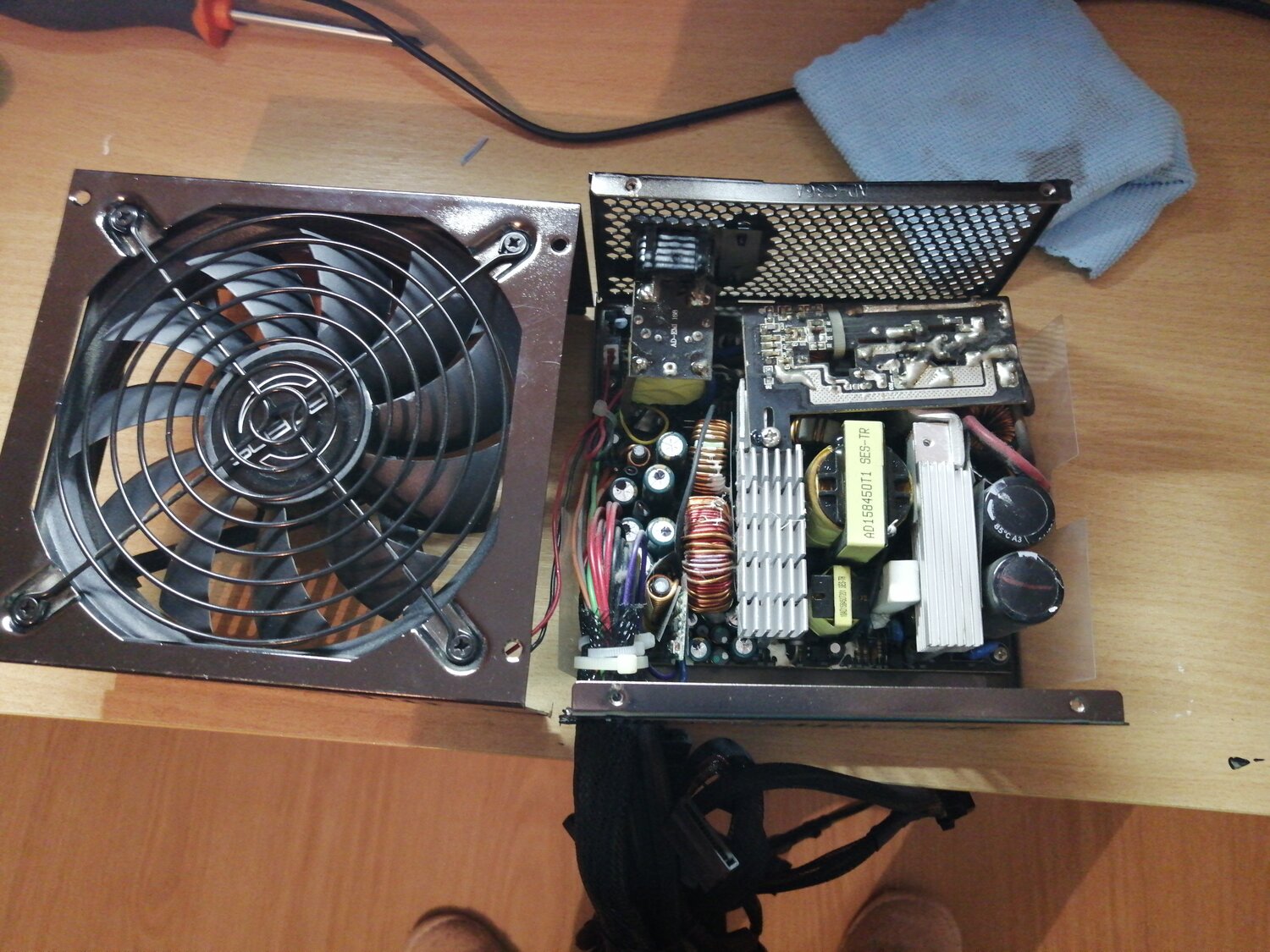 компьютерный блок питания, блок питания aerocool, cwt 550w блок питания, блок питания finepower dnp-650eps 600w, блок питания aerocool kcas-750m 750w