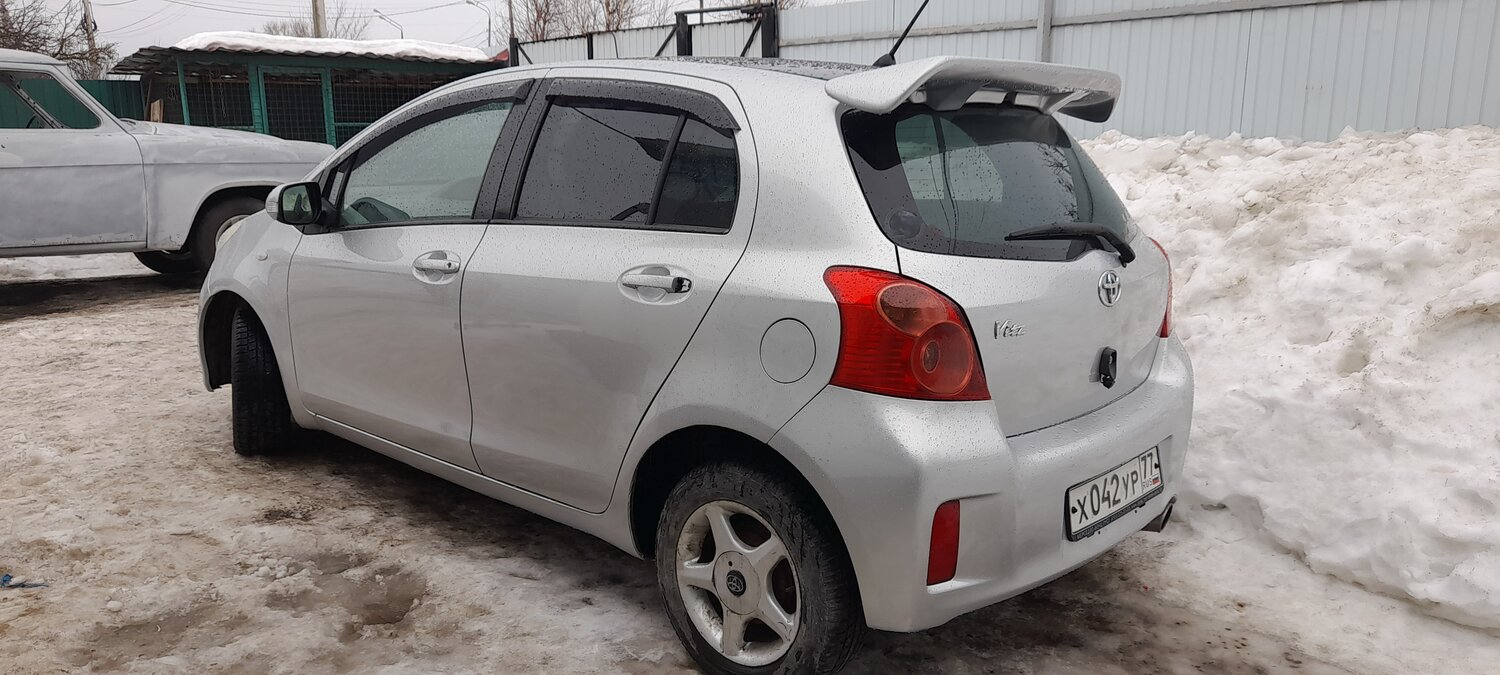 toyota yaris, тойота витц 2005 года, тойота ярис серебристый 2008, тойота vitz 2010г, Toyota Vitz II (XP90)