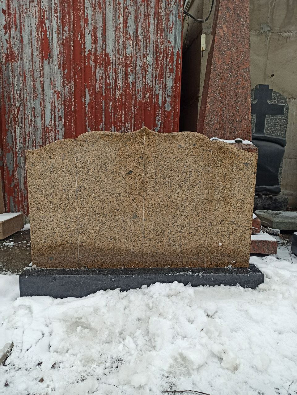 гранит, гранита, гранит сарытас, лезниковский гранит, гранитные блоки