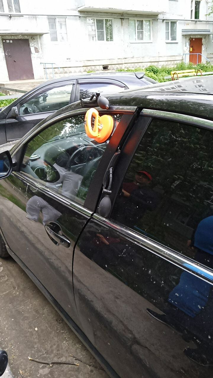 авто, автомобиль, угнал автомобиль, тонировка, тонировка съемная