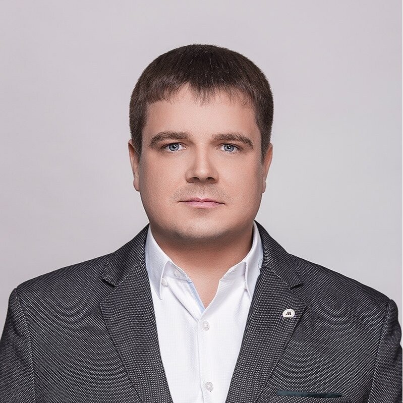 Руслан Степанов