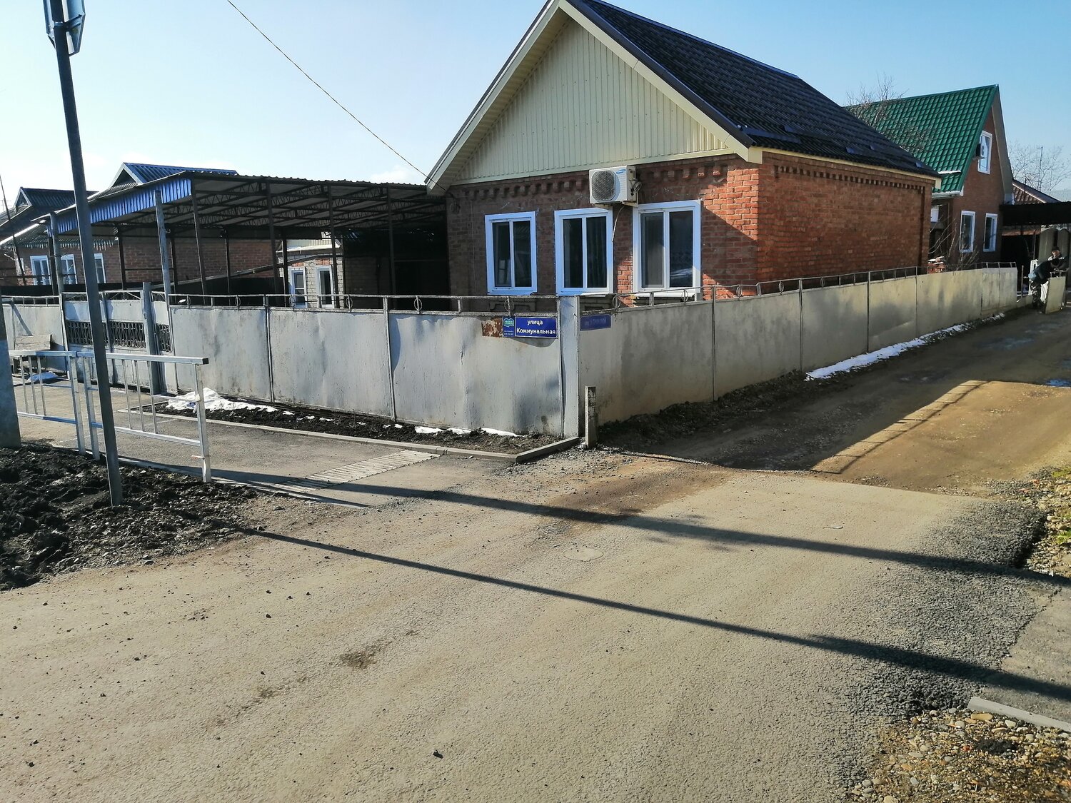 дома дачи коттеджи, одноэтажный дом, частный дом, улица, дача коттедж